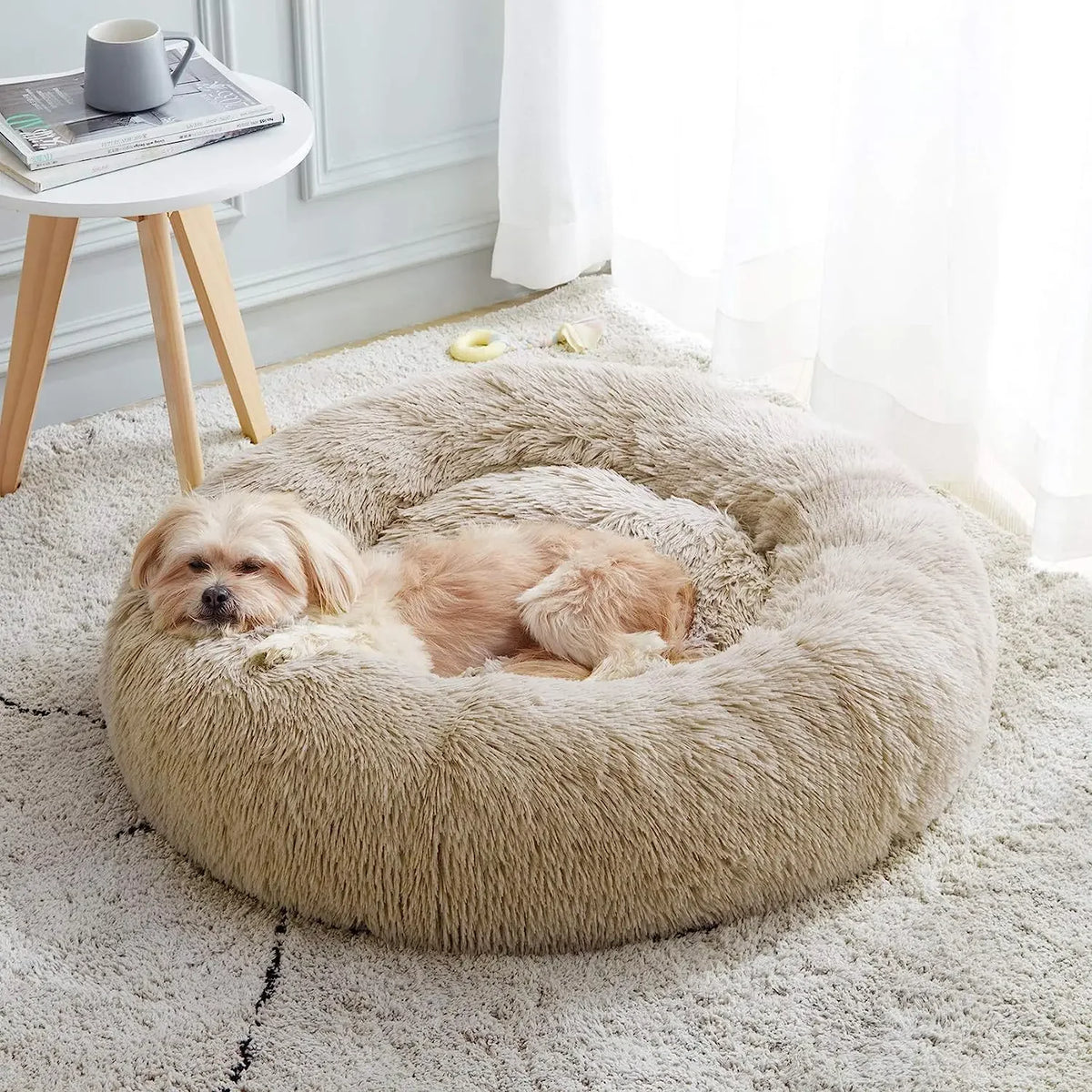 Coussin gris à poils longs pour chat