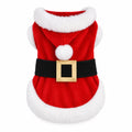 Costume de Père Noël rouge vu de dos sur fond blanc, avec capuche rabattue, pompon blanc et ceinture noire à boucle dorée.